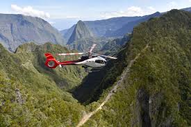 Découvrir l’île de La Réunion en hélicoptère, les incontournables