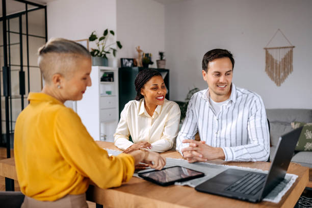 Optimiser une visite virtuelle entreprise Lyon demande une combinaison de qualité visuelle, d’interactivité et d’optimisation SEO. En suivant ces étapes,